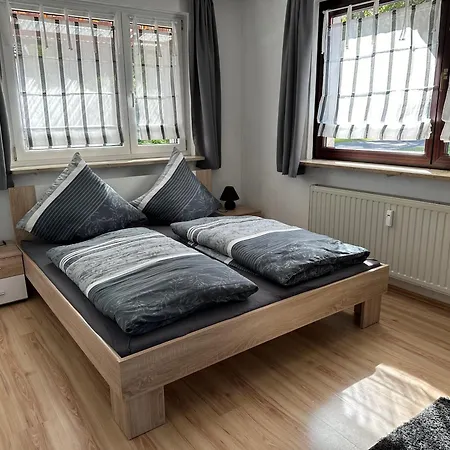 Liawa314 Mit Terrasse In Zirndorf-lind - Naehe Playmobil Funpark Und Nuernberg Apartment